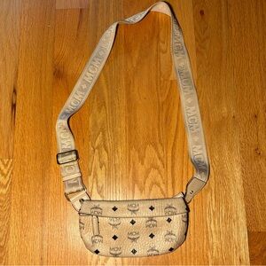 MCM Leather Waist Bag 🔥🔥